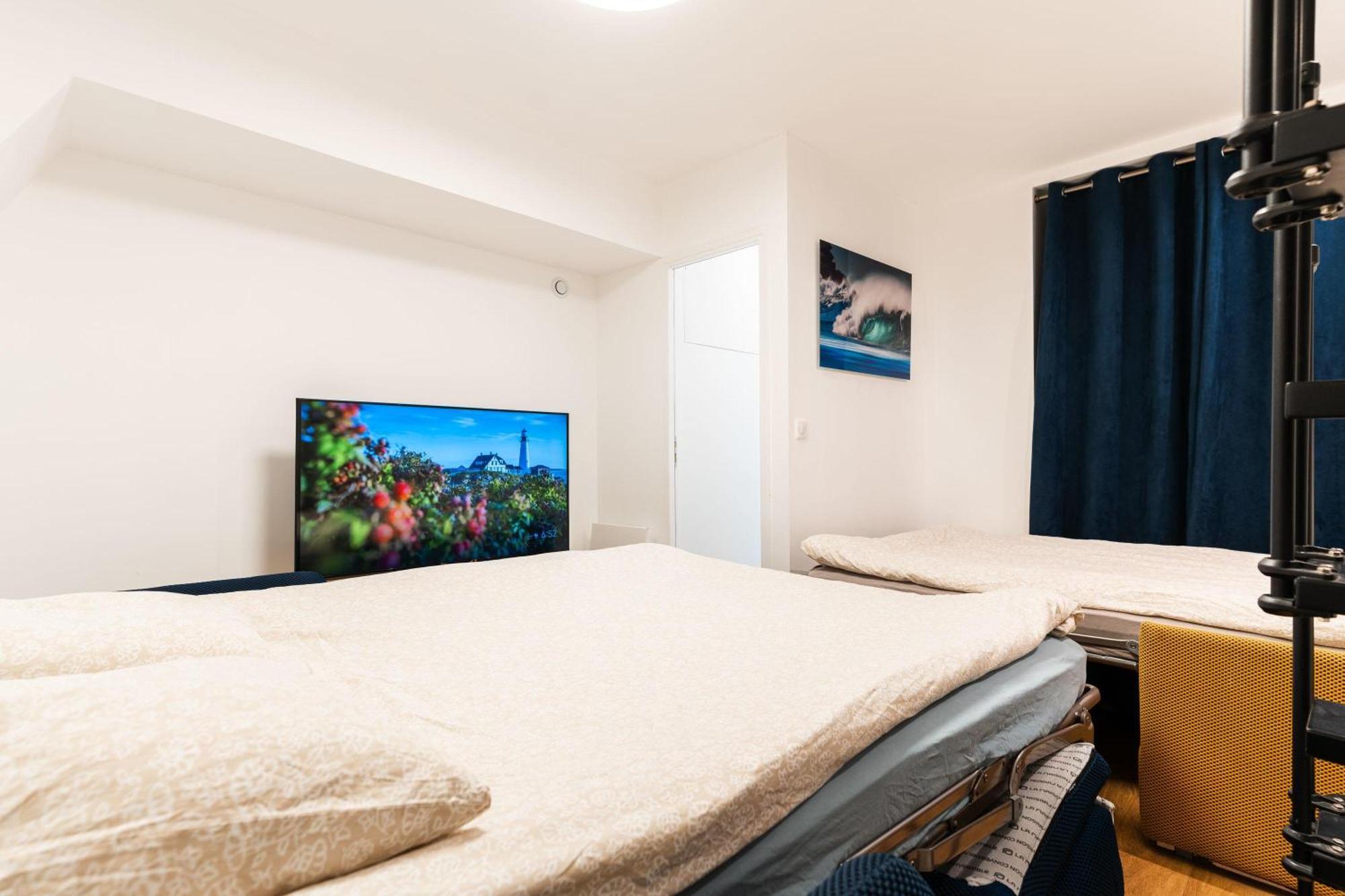 Loft 4 Bedroom Montmartre Pigalle Ac By Lcc Agency Parigi Esterno foto