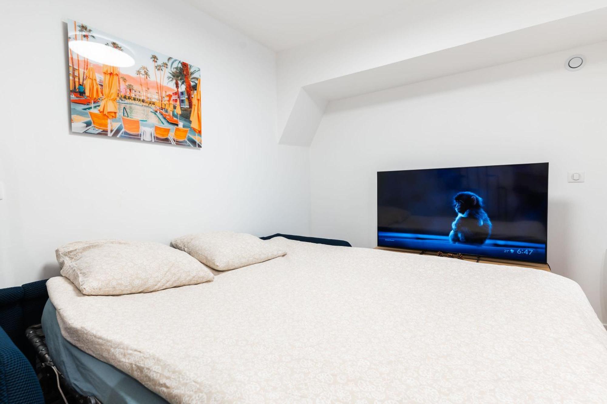 Loft 4 Bedroom Montmartre Pigalle Ac By Lcc Agency Parigi Esterno foto