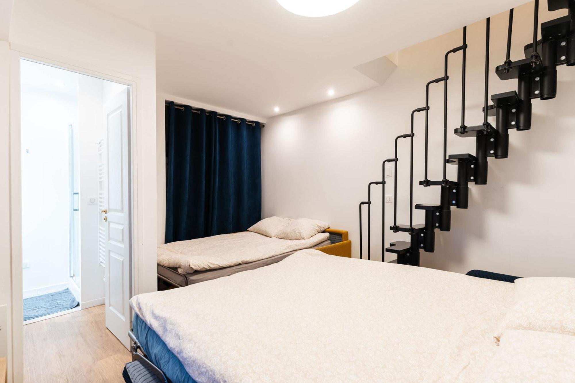 Loft 4 Bedroom Montmartre Pigalle Ac By Lcc Agency Parigi Esterno foto